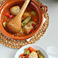 Easy Chicken Stew - Olla Tapada