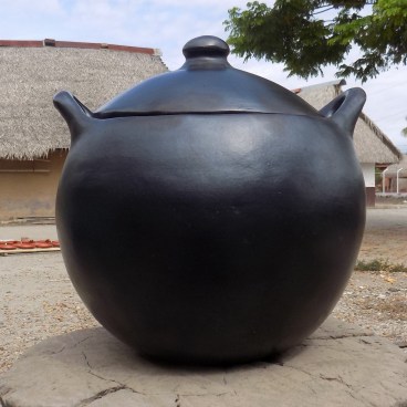 Black Clay, La Chamba Rounded Soup Pot