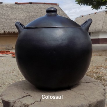 Colombian Black Clay Cooking pot l oval cooking pot l Ocasa