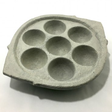 7 Pit Soapstone Paniyaram Maker