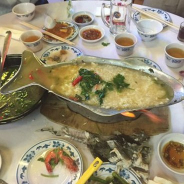 Thai Fish-shaped Hot Pot